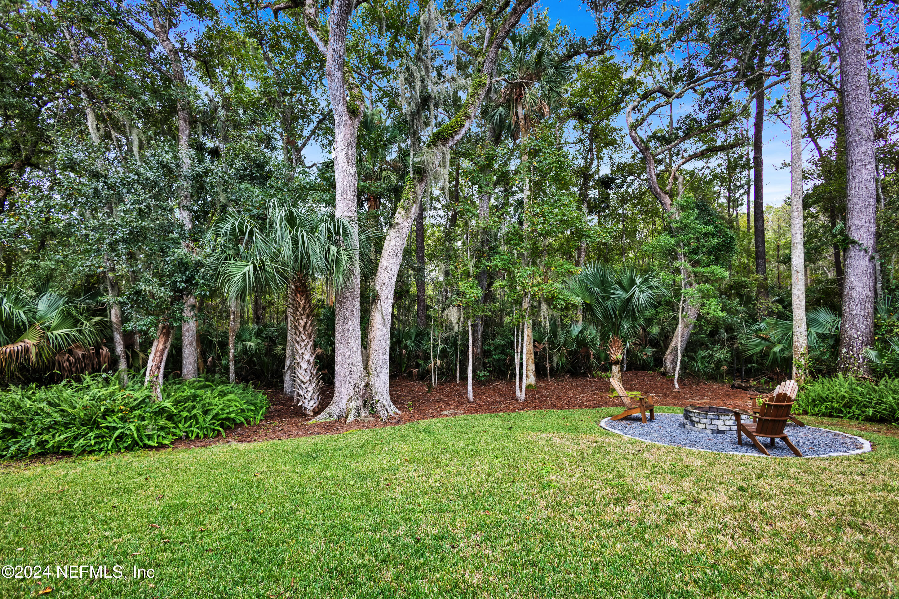 536 HONEY LOCUST Lane