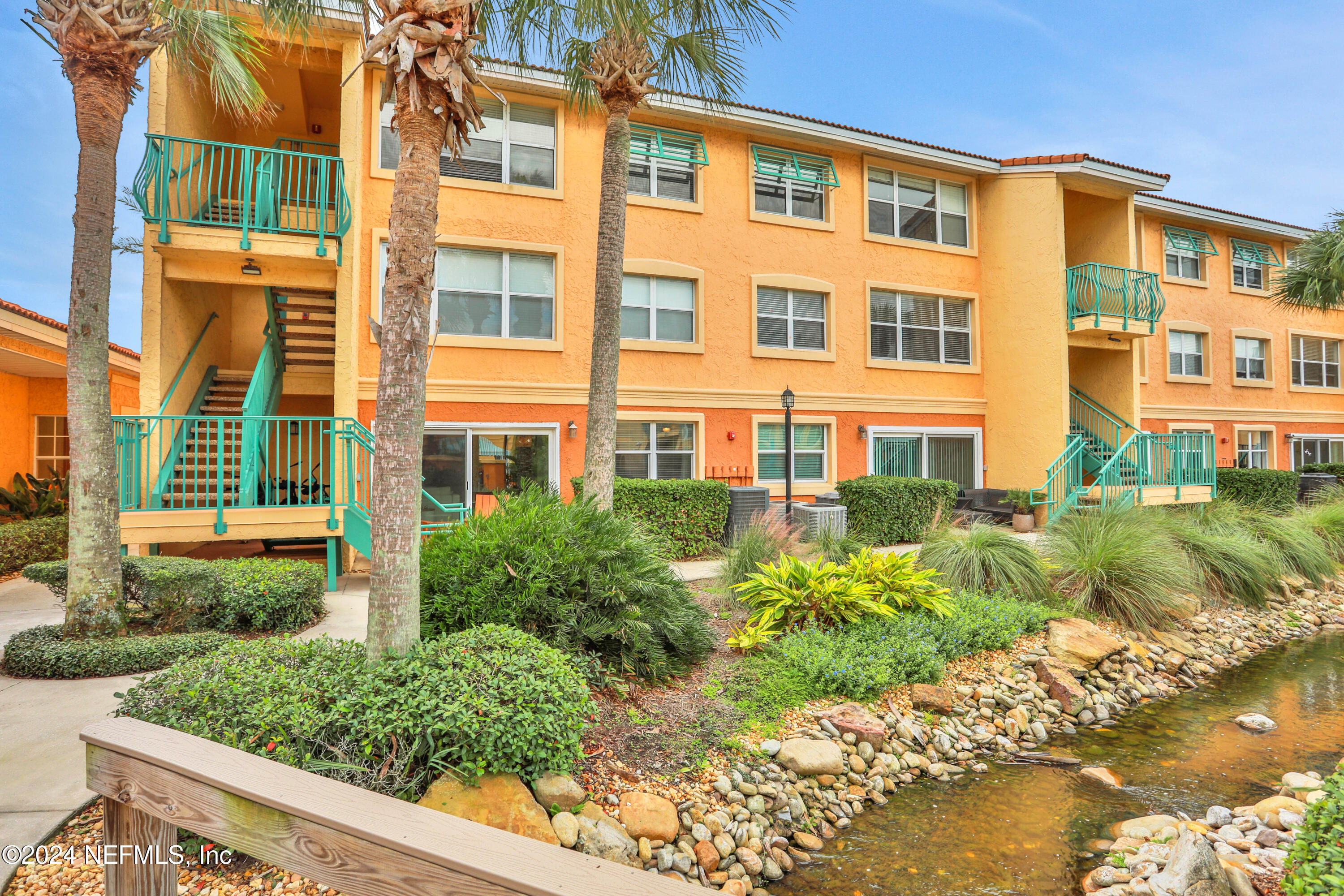 109 25TH Avenue S, O16