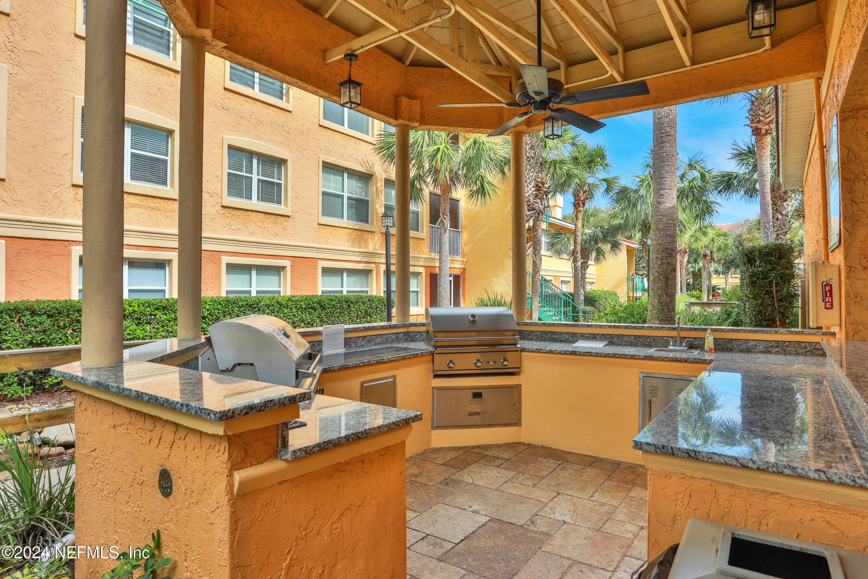 109 25TH Avenue S, O16