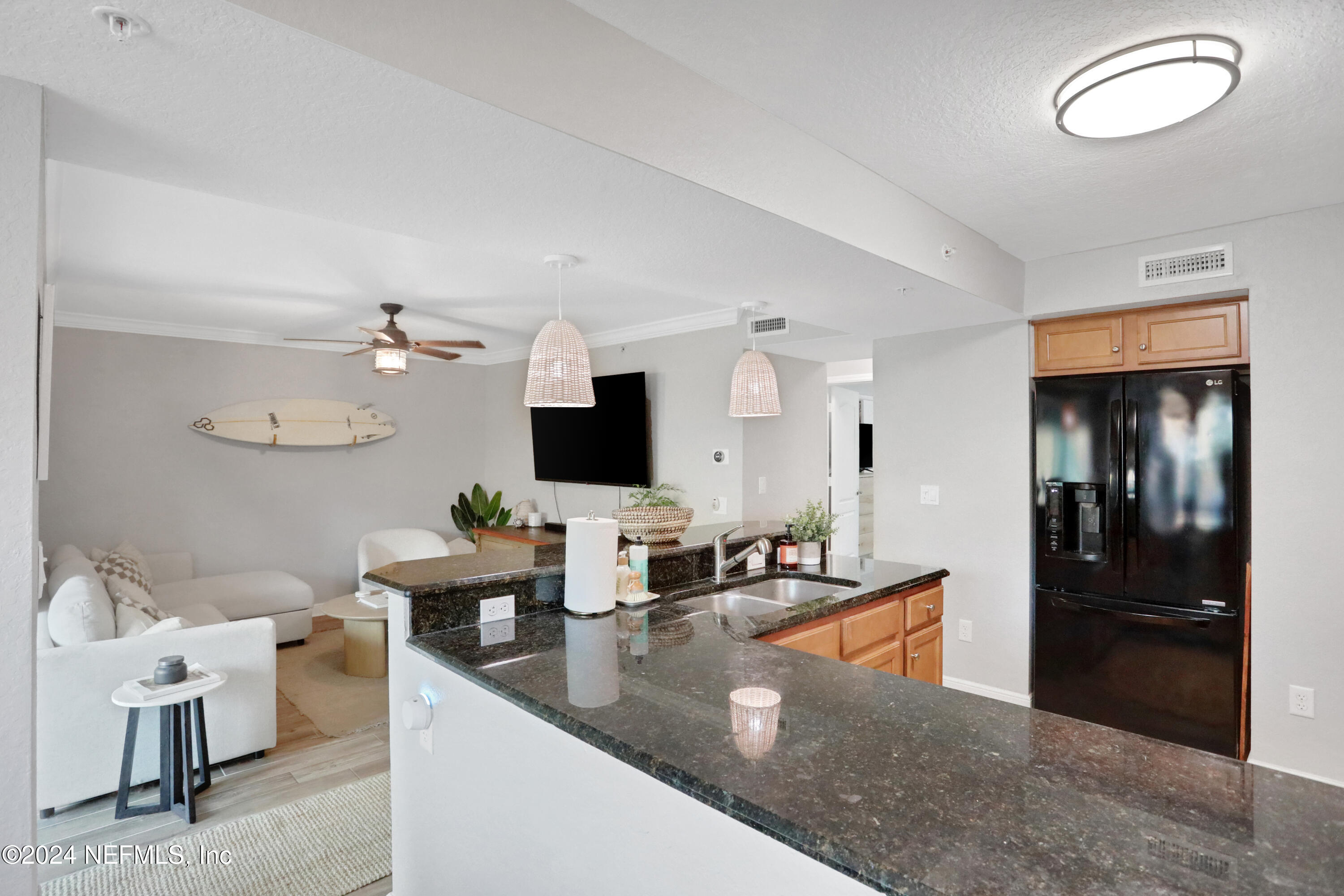 109 25TH Avenue S, O16