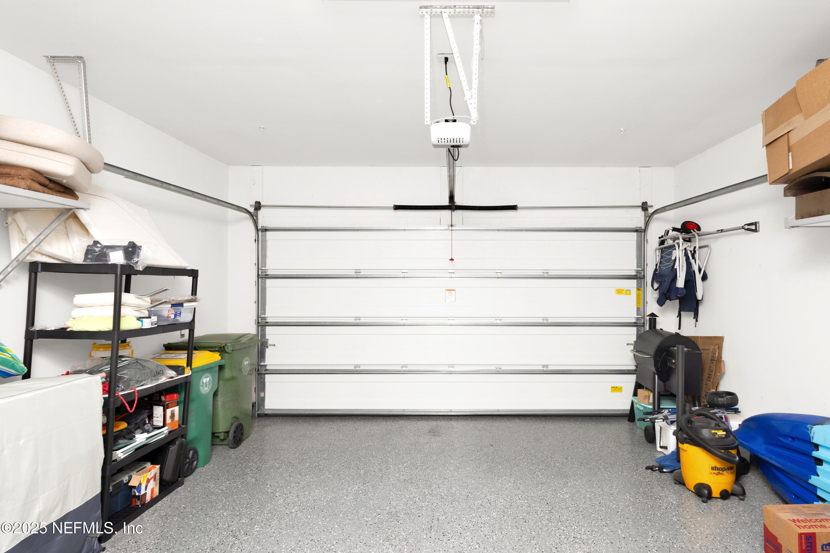 2560 BEACH Boulevard