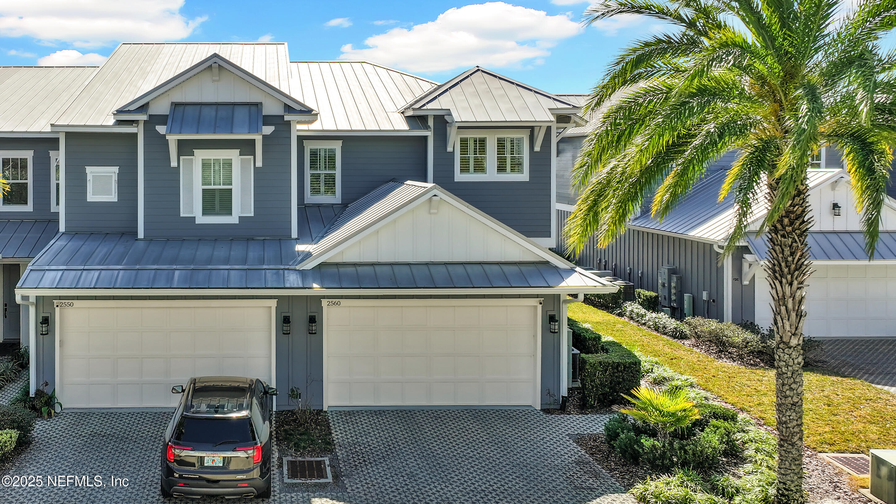 2560 BEACH Boulevard