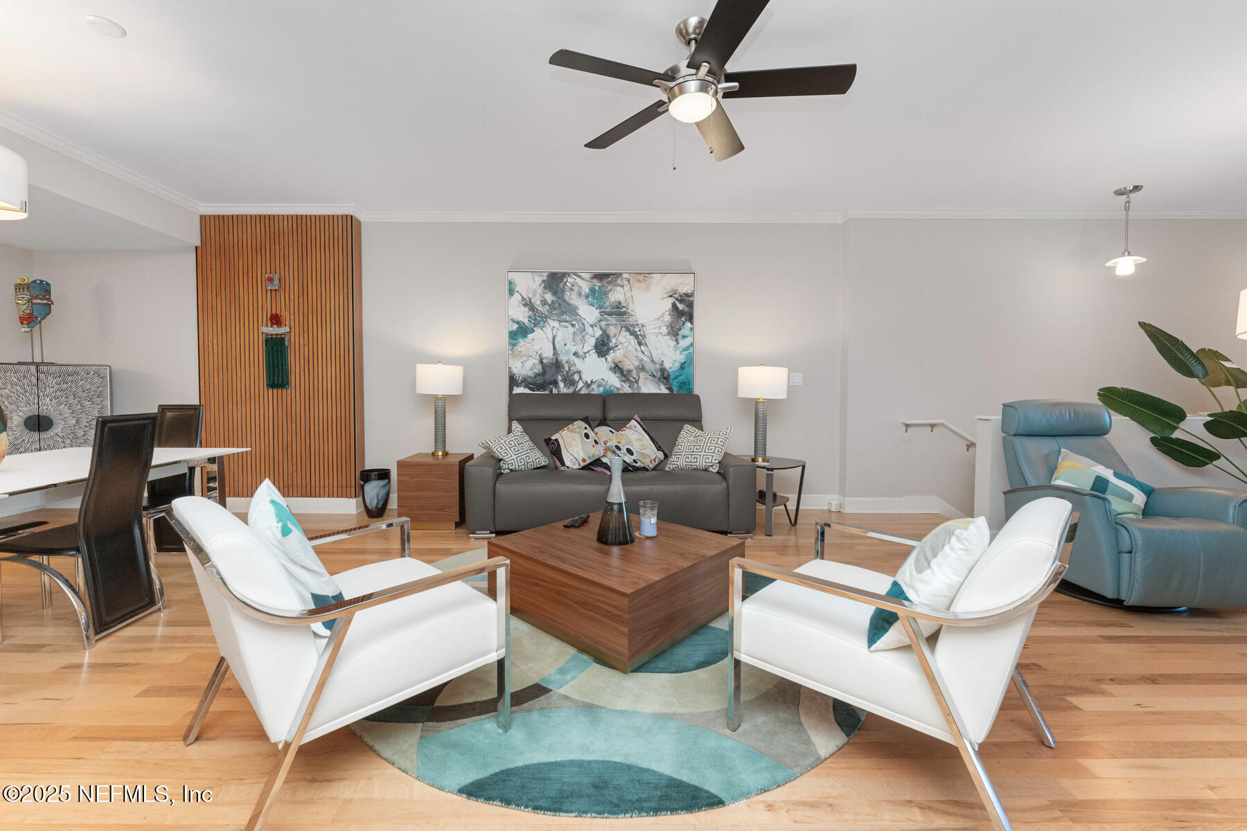 525 3RD Street N, 210