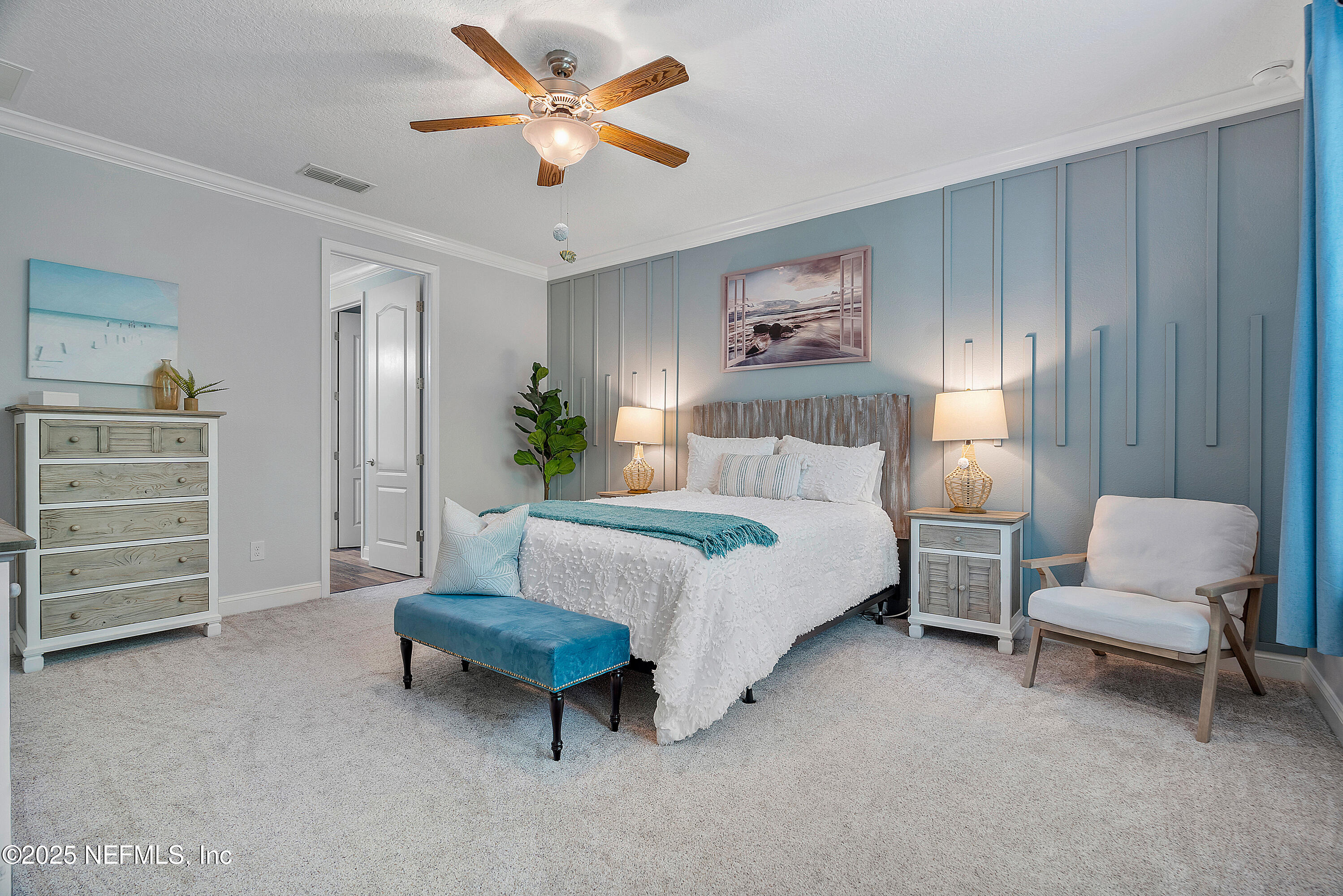 699 ASPEN LEAF Drive