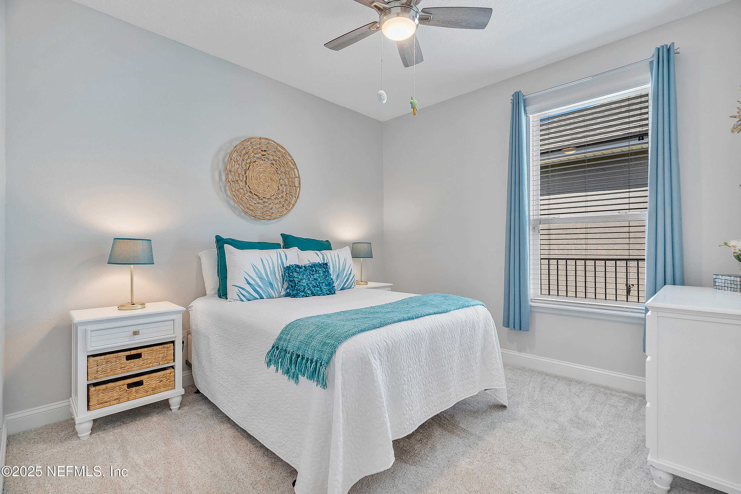 699 ASPEN LEAF Drive