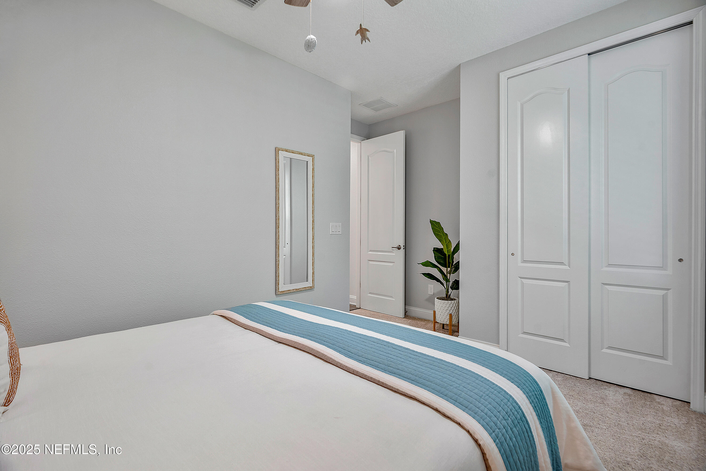 699 ASPEN LEAF Drive