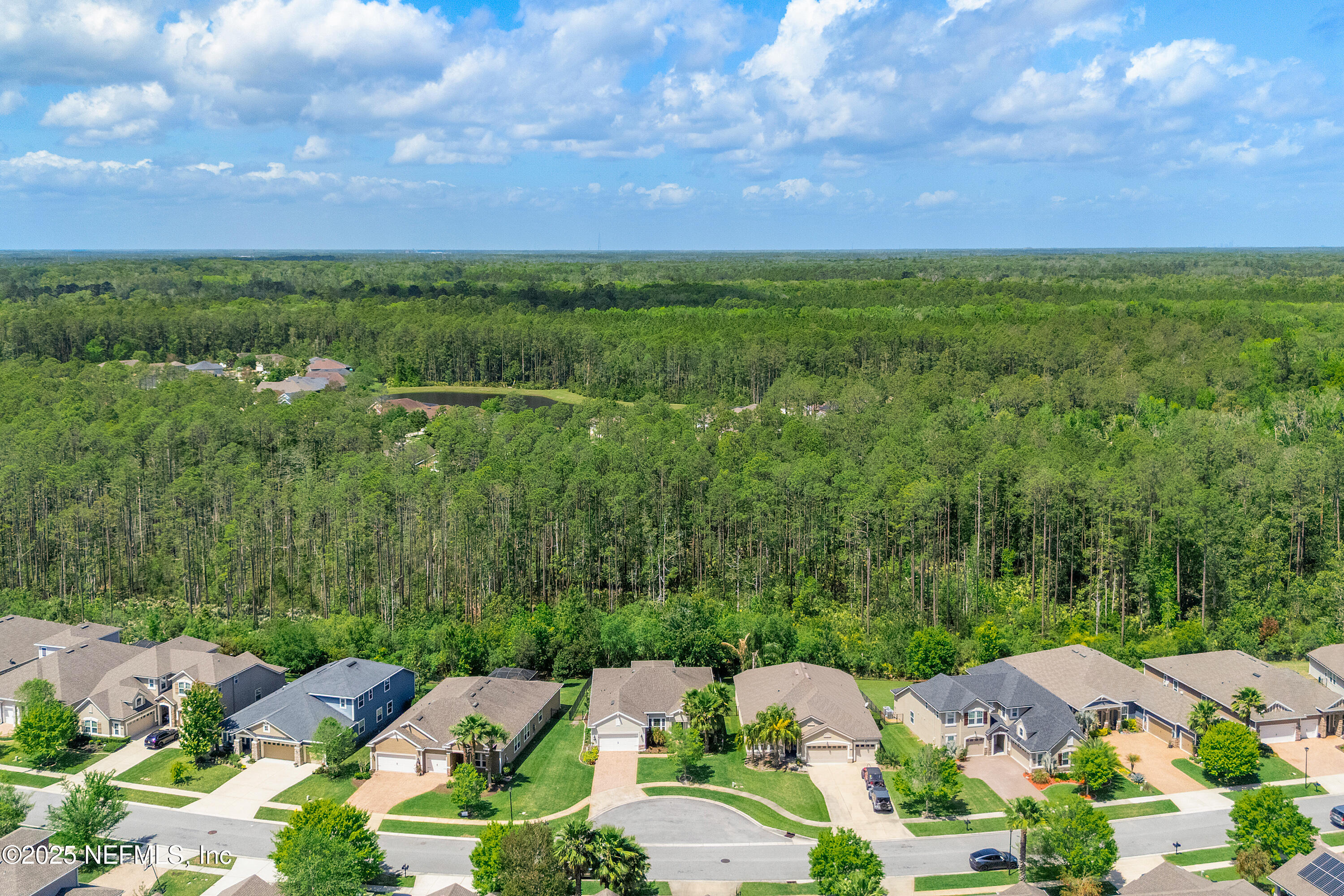 699 ASPEN LEAF Drive