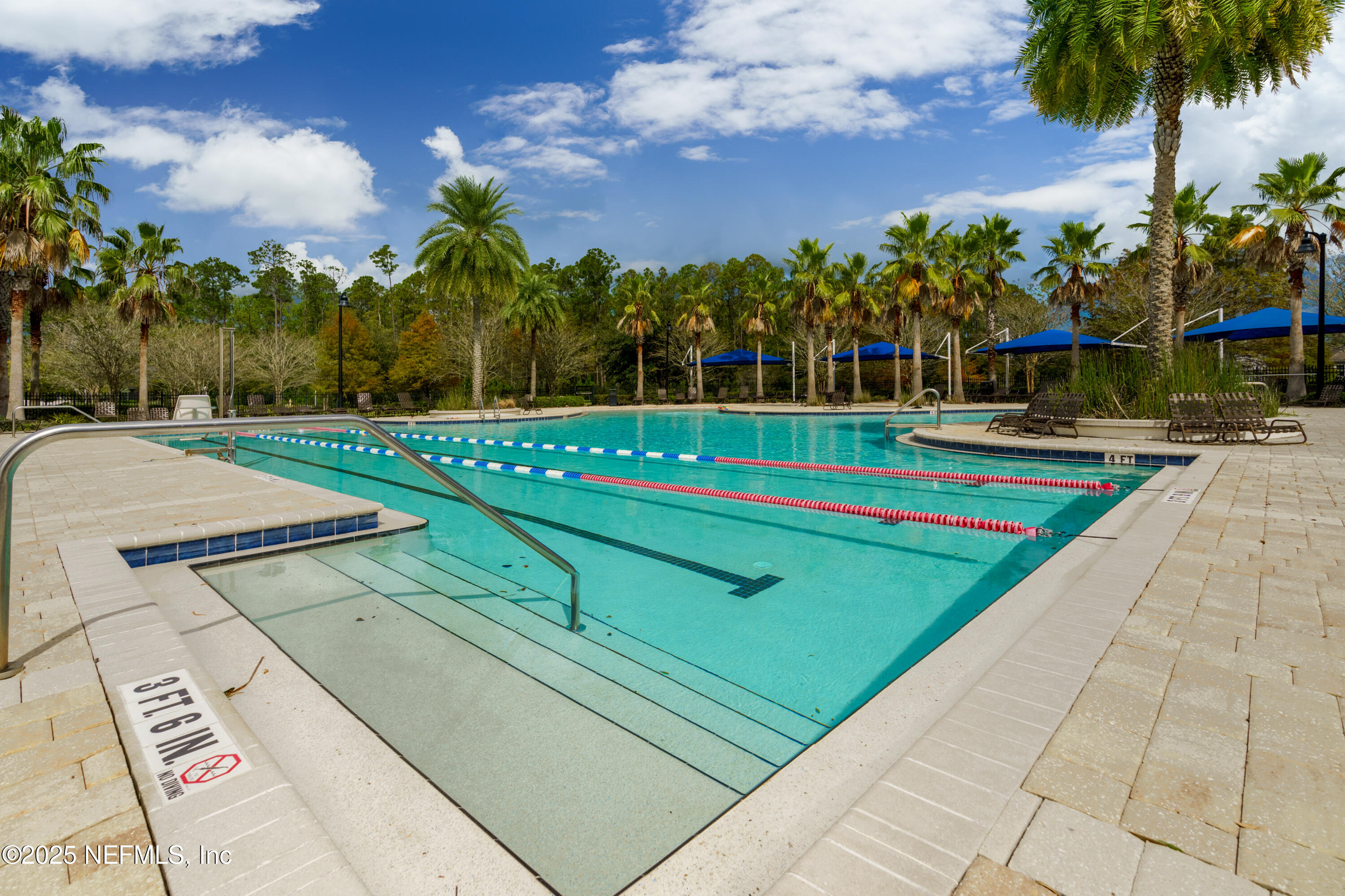 699 ASPEN LEAF Drive