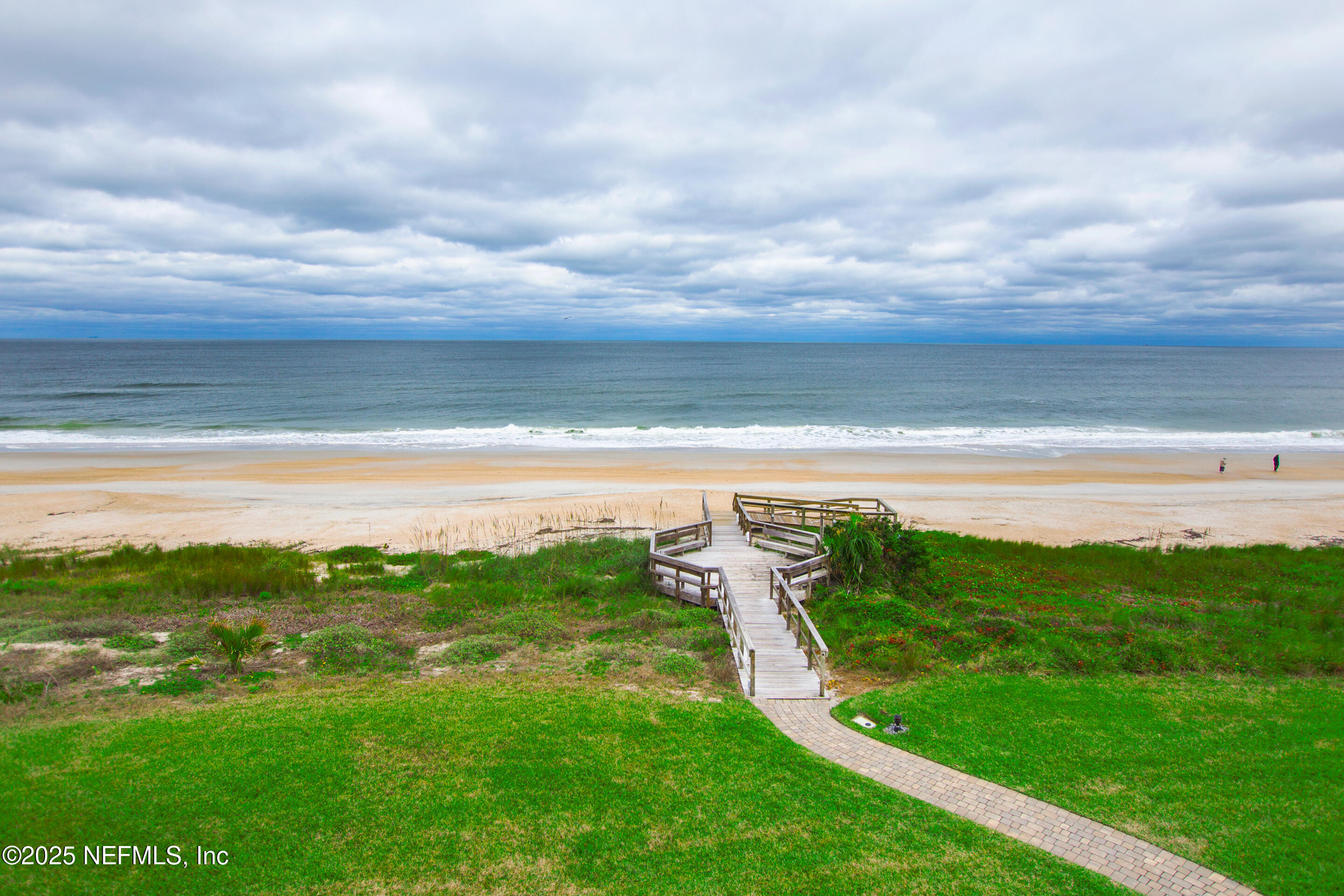 1 WALKERS RIDGE Drive