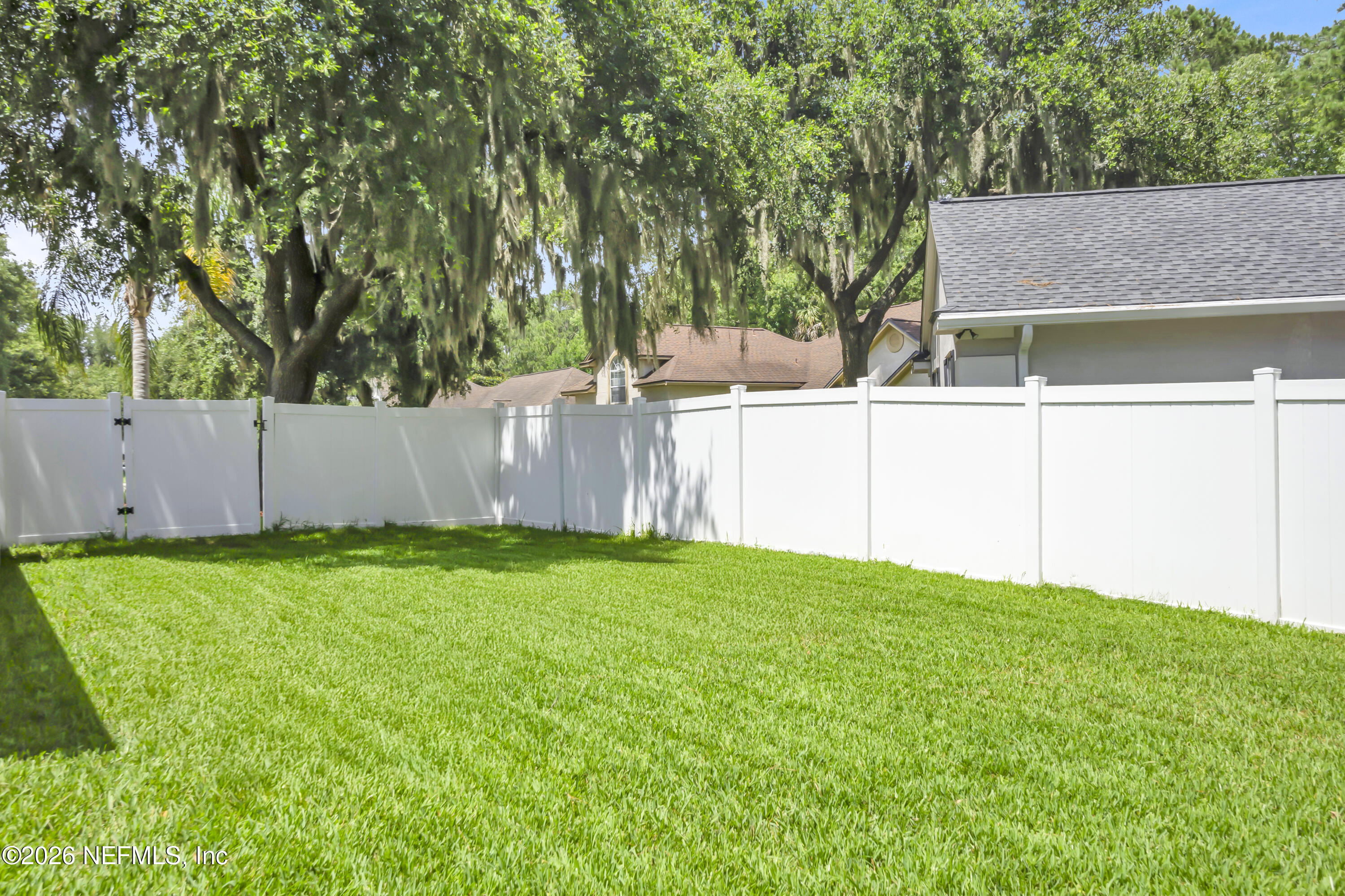 109 SHELL BLUFF Court