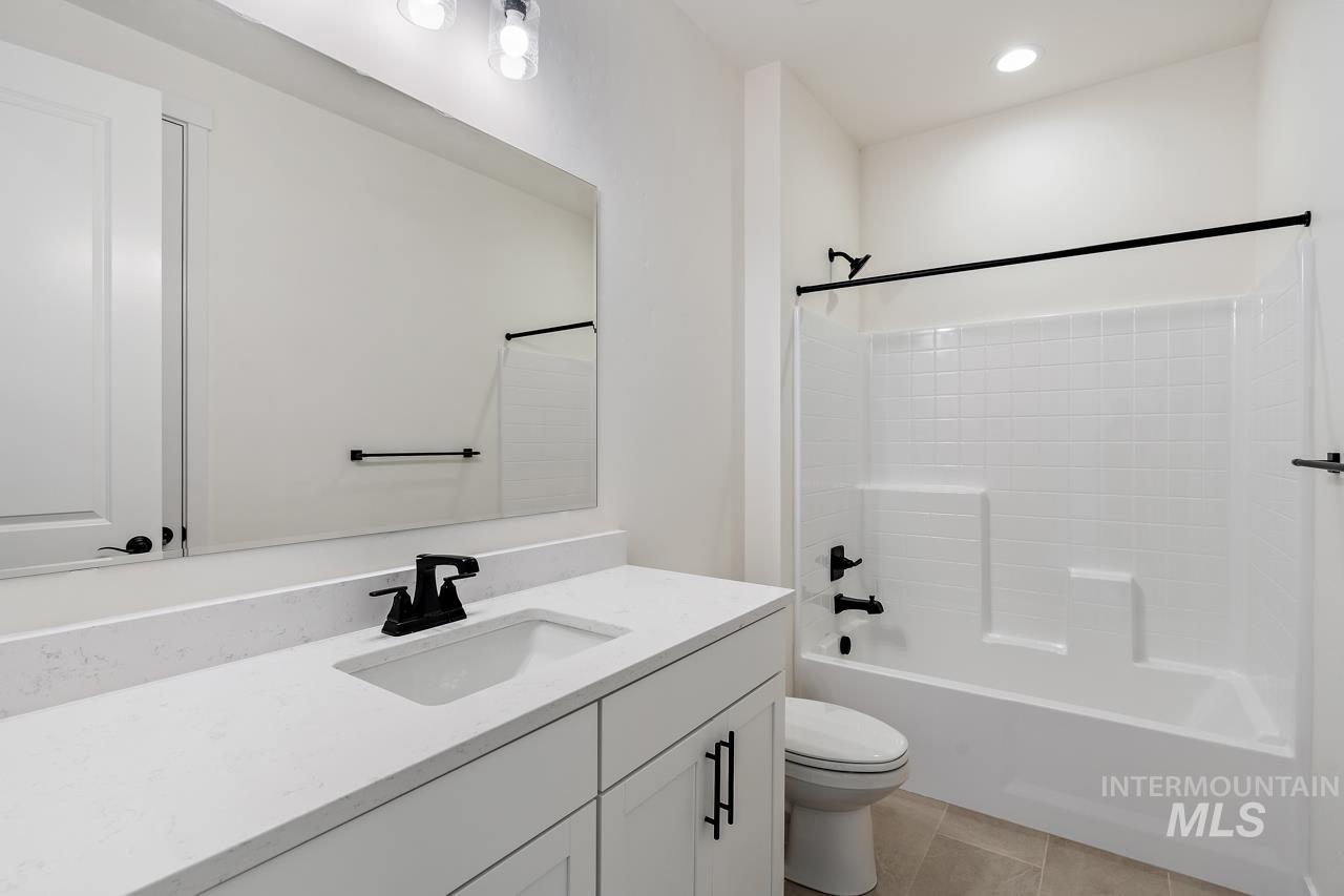 1423 Stirling Meadow St