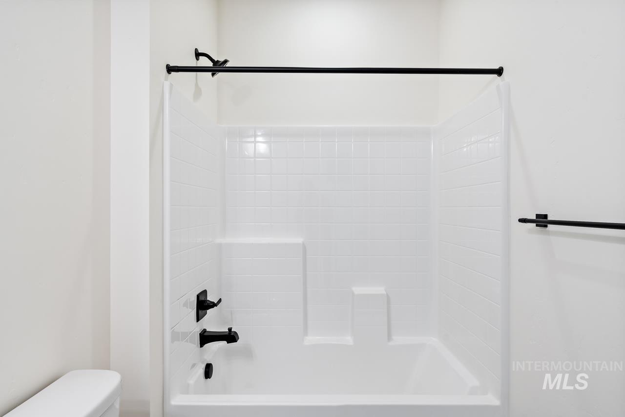 1423 Stirling Meadow St