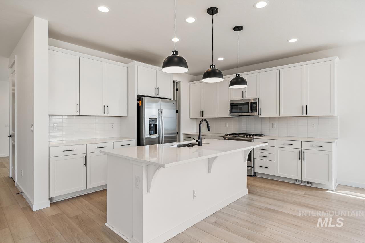 1423 Stirling Meadow St