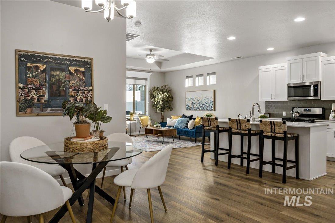 2066 E Ringneck Street