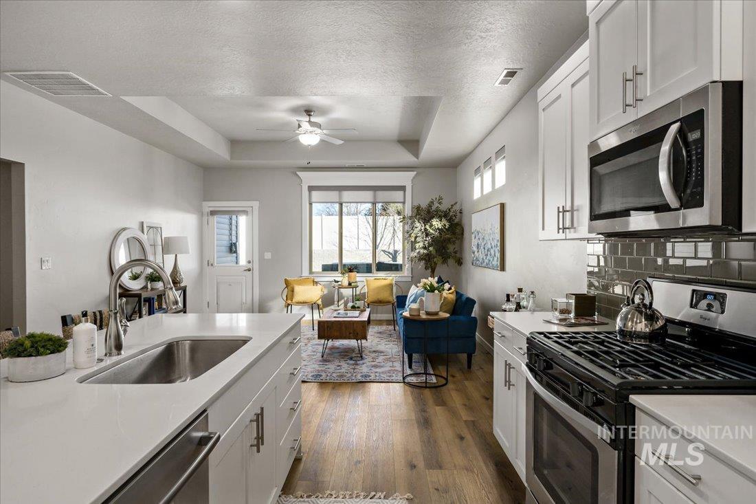 2066 E Ringneck Street