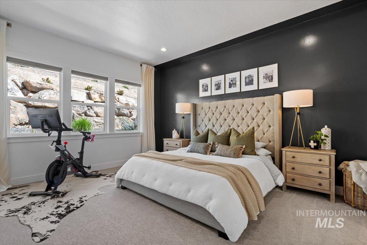 11450 W Threadgrass St