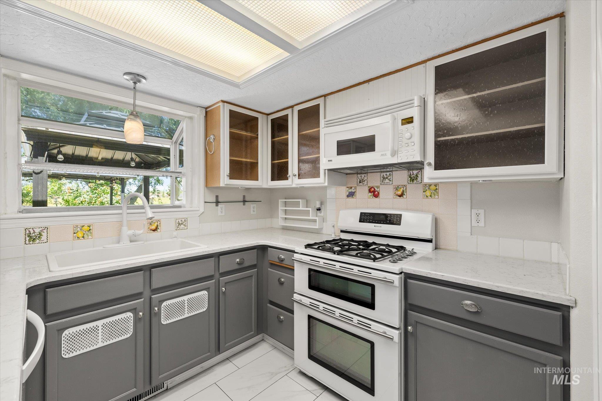 2800 Taylor Court