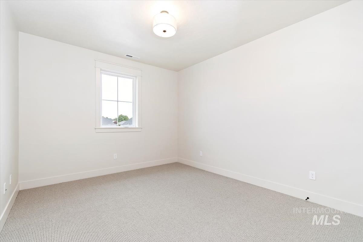 2228 N Palaestra Ave