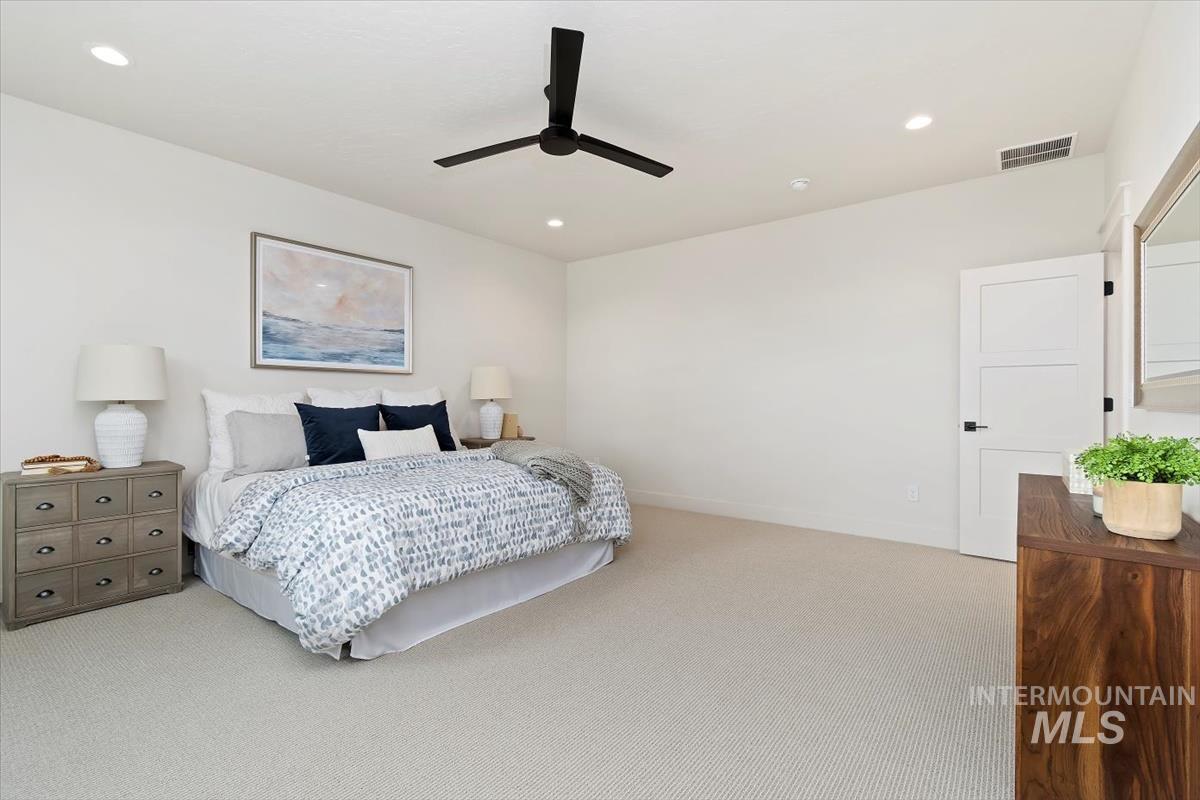 2228 N Palaestra Ave