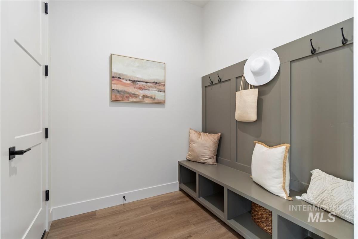 2228 N Palaestra Ave