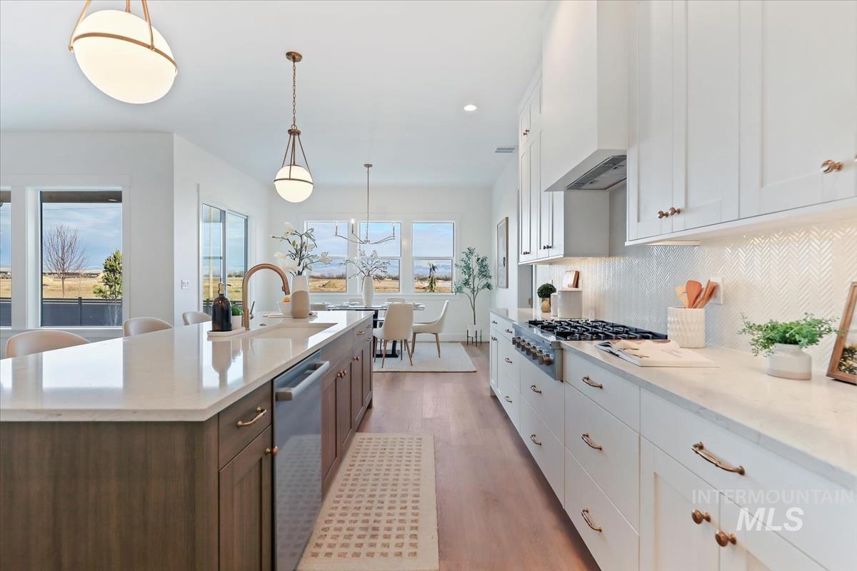 2228 N Palaestra Ave