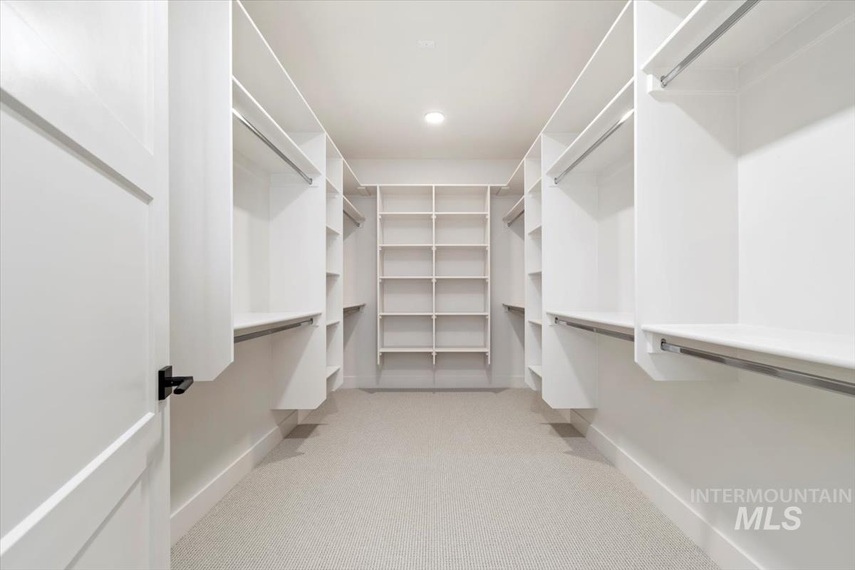 2228 N Palaestra Ave