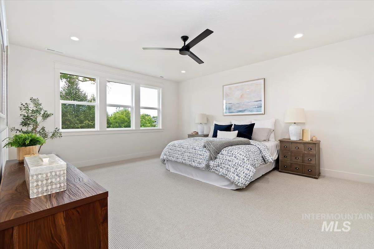 2228 N Palaestra Ave