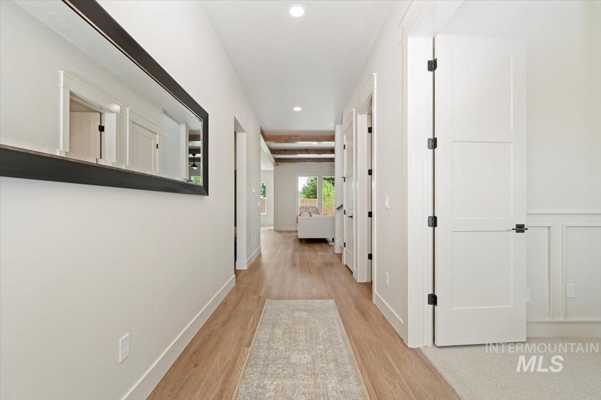 2228 N Palaestra Ave