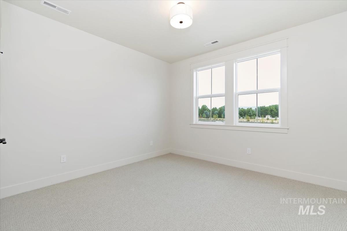 2228 N Palaestra Ave