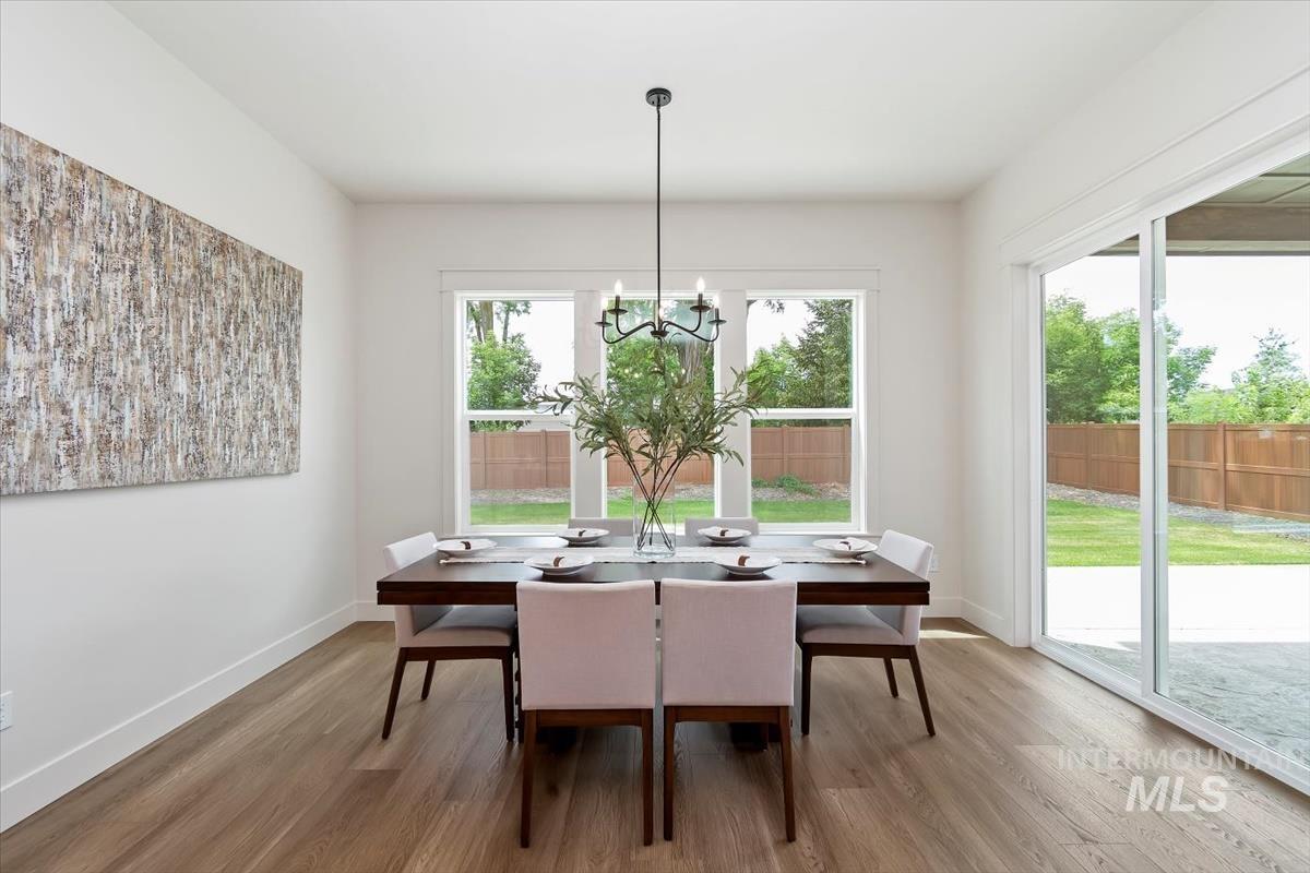 2228 N Palaestra Ave