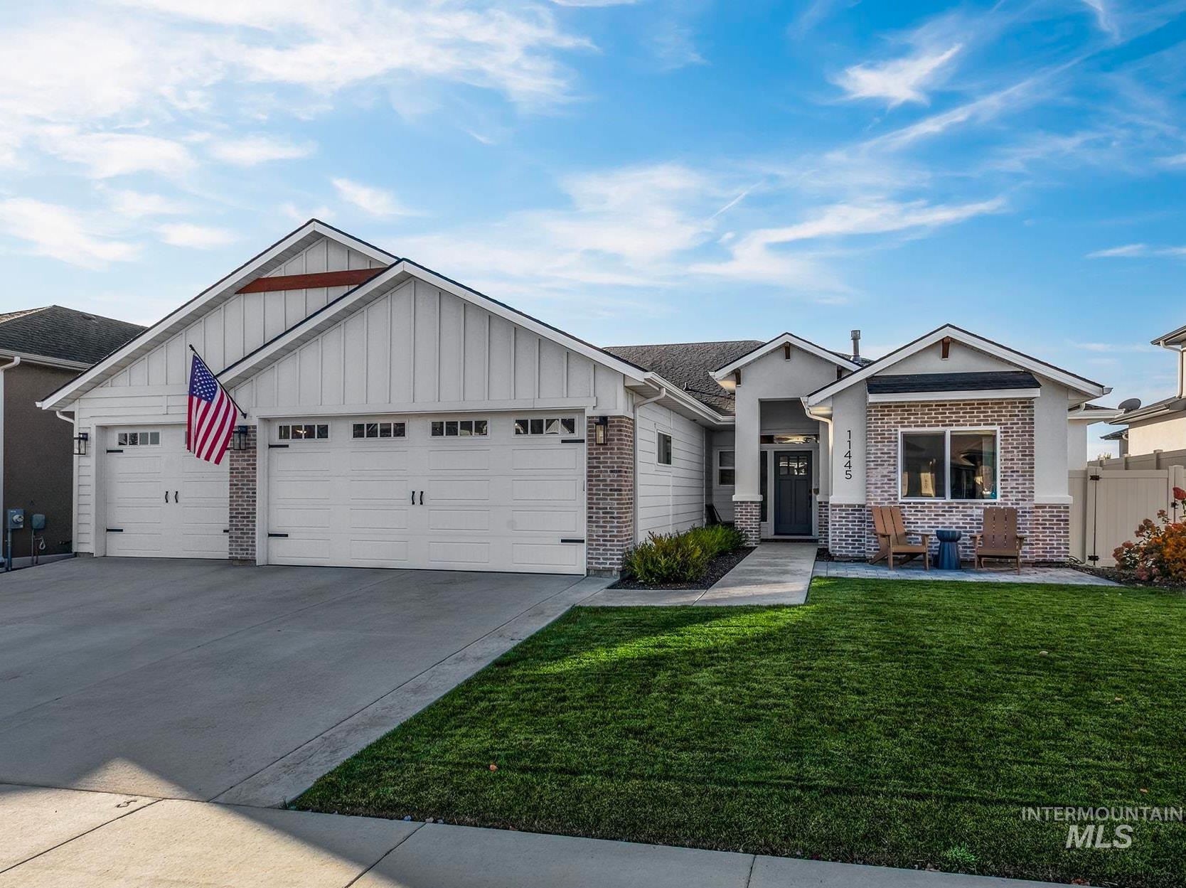 11445 W Threadgrass St