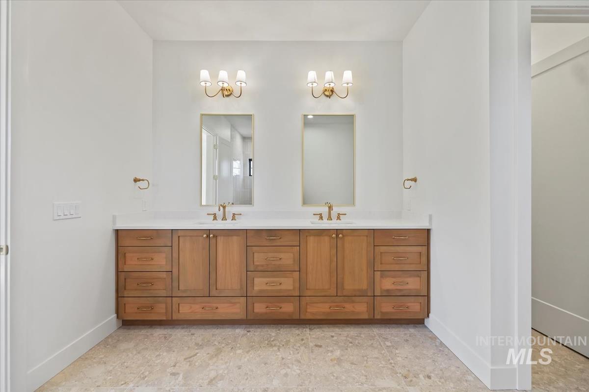 12182 N Upper Ridge Pl