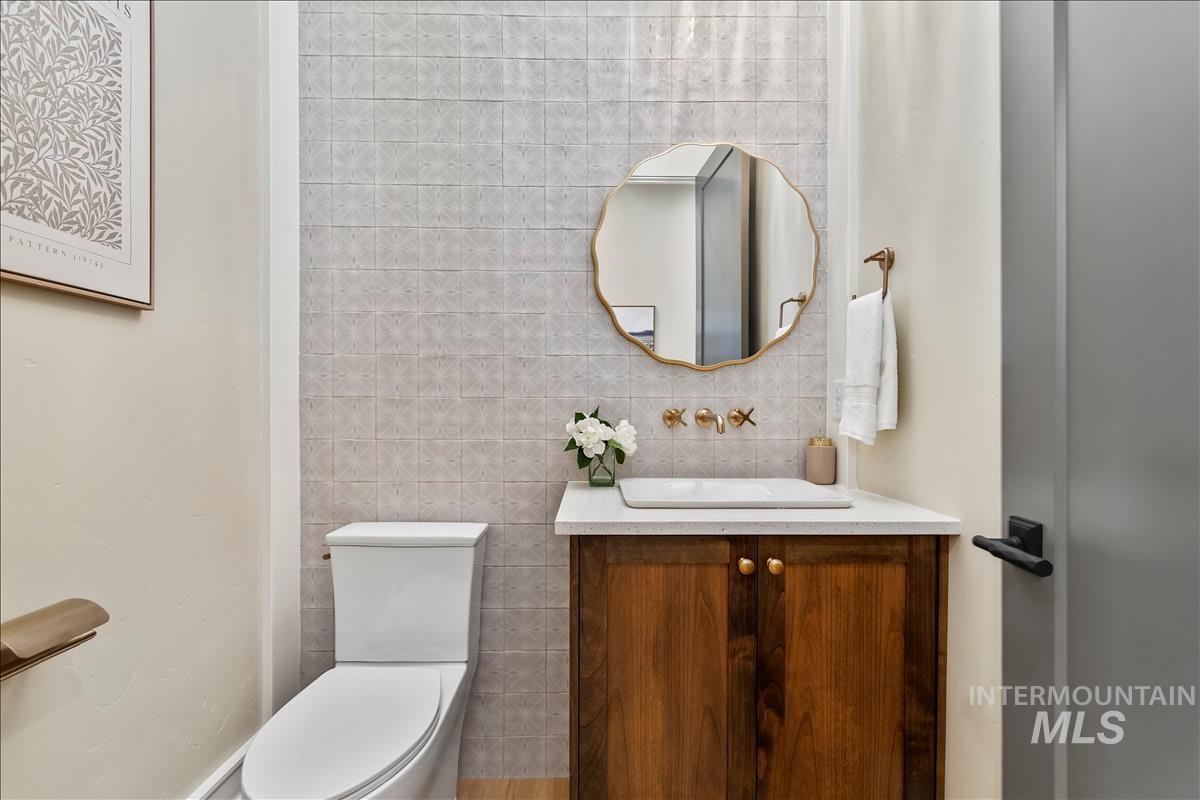 3491 N Templeton Way