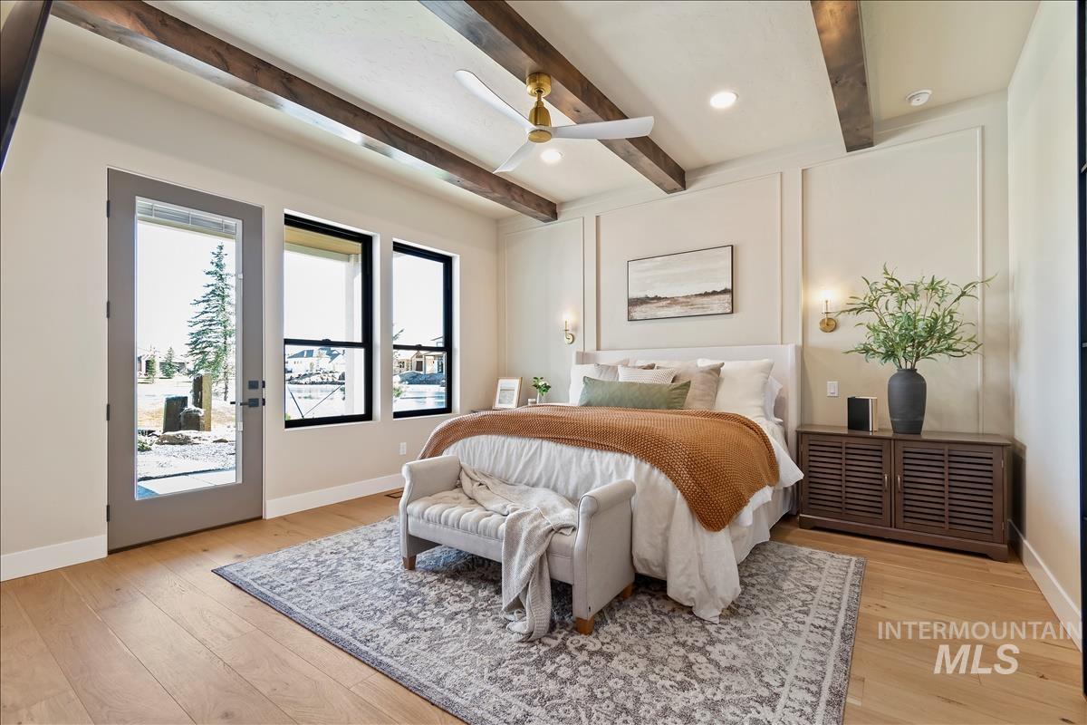 3491 N Templeton Way