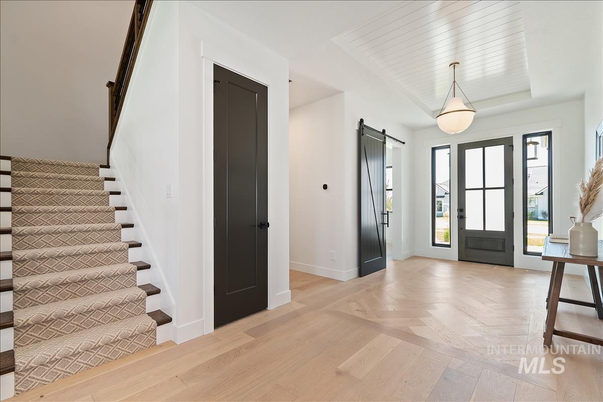 3506 N Templeton Way