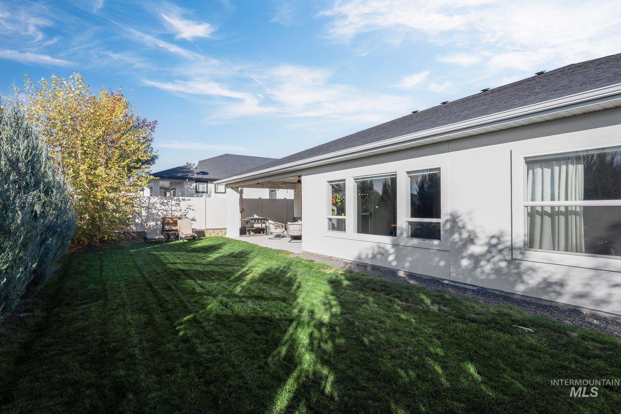 11445 W Threadgrass St