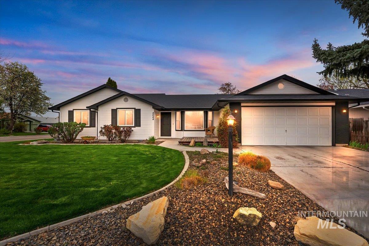 4844 N Johns Landing Way