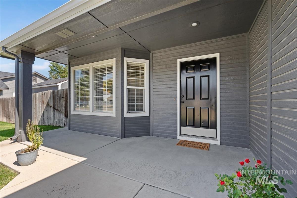 1050 N Haven Cove Ave.