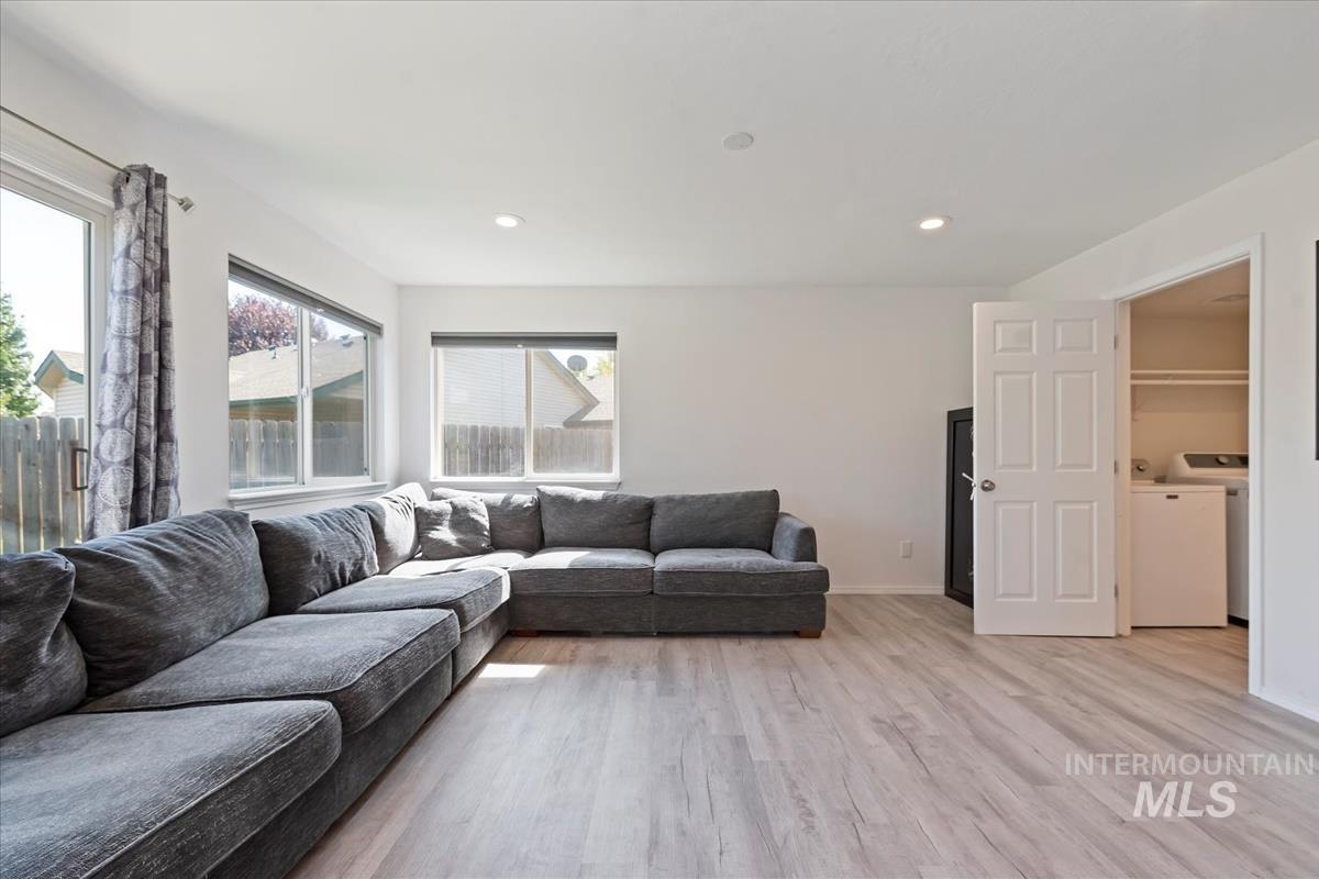 1050 N Haven Cove Ave.