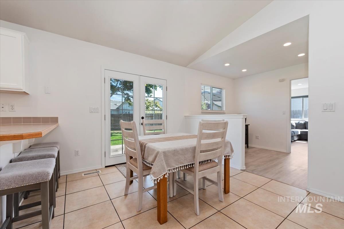 1050 N Haven Cove Ave.