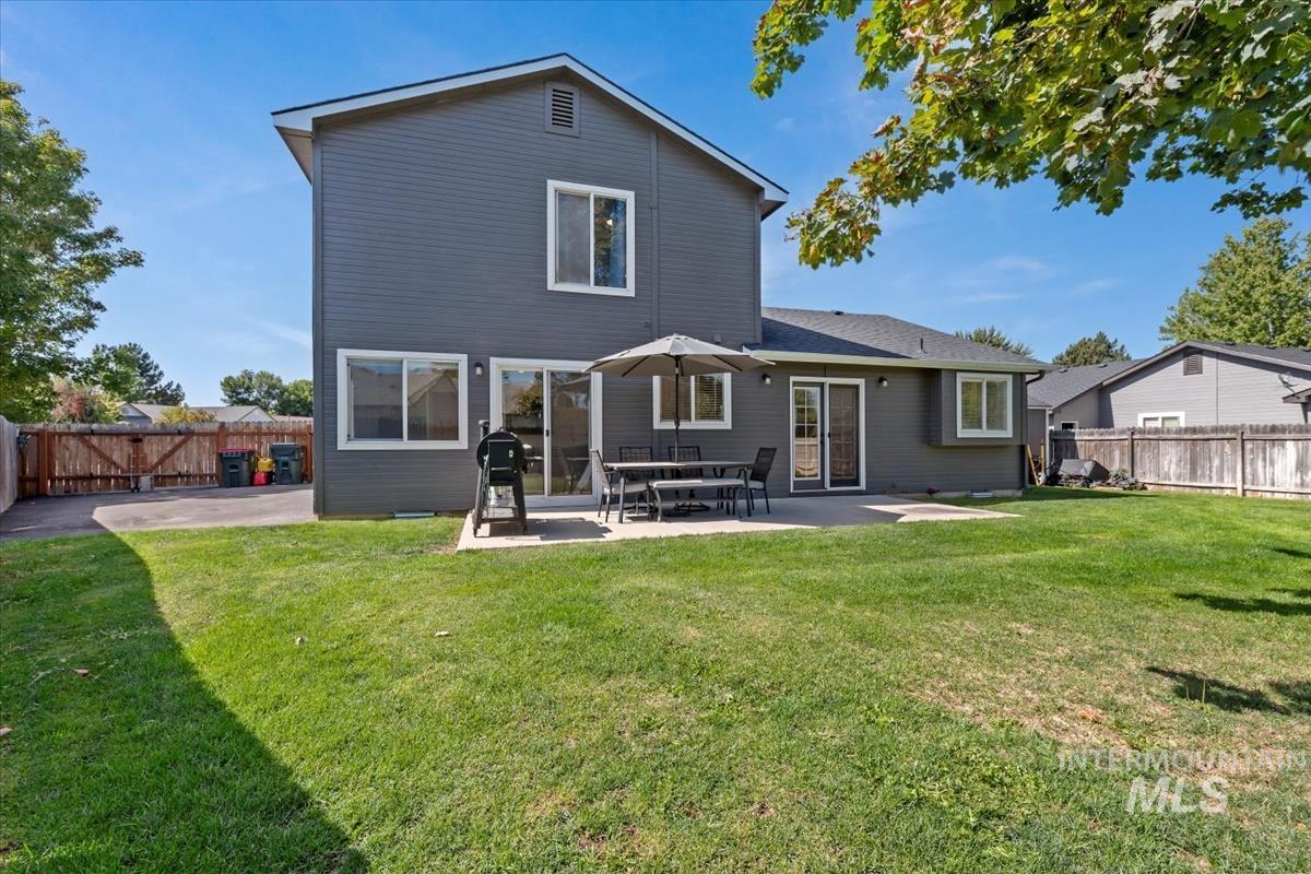 1050 N Haven Cove Ave.