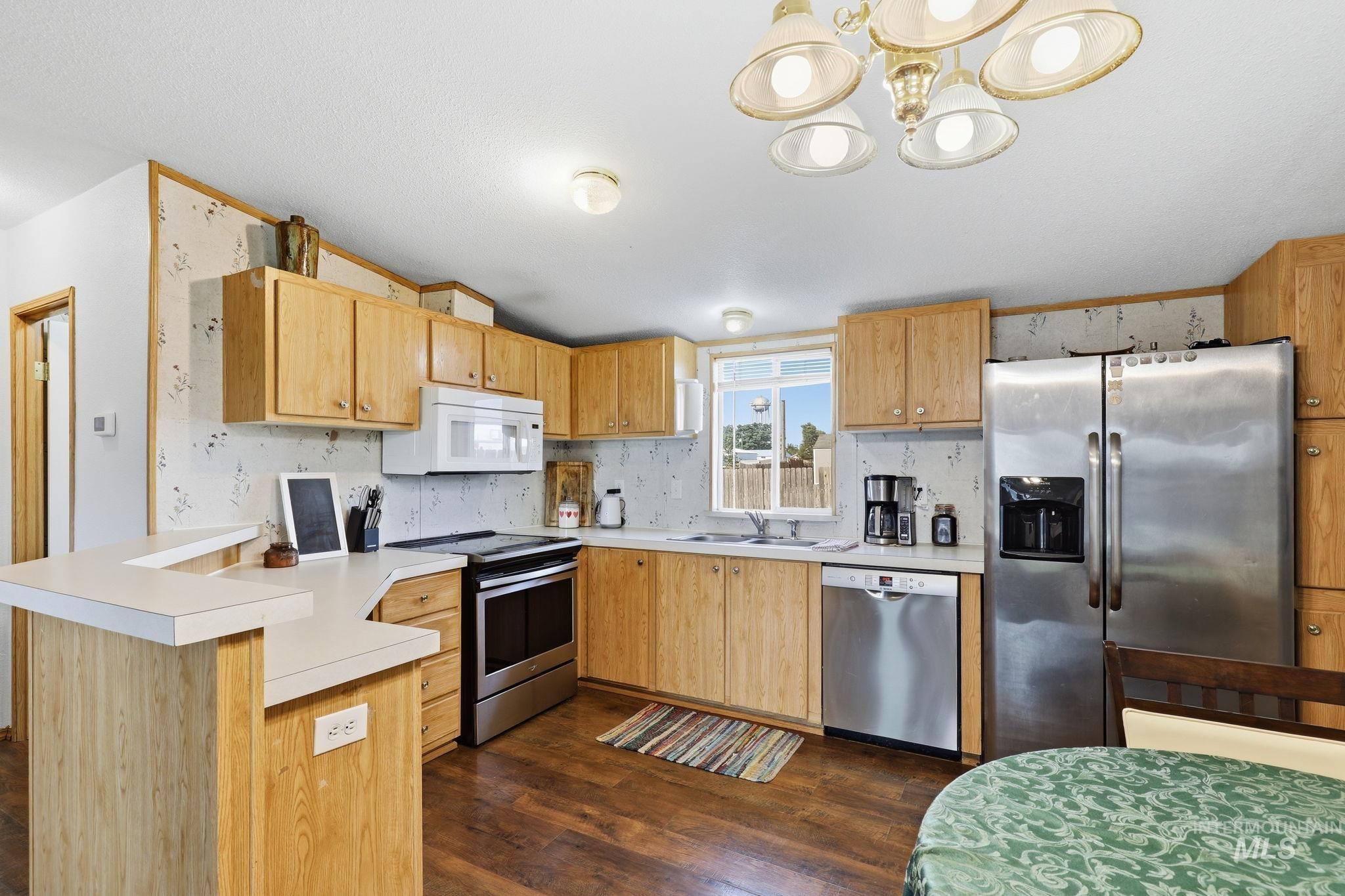 689 Notus Rd