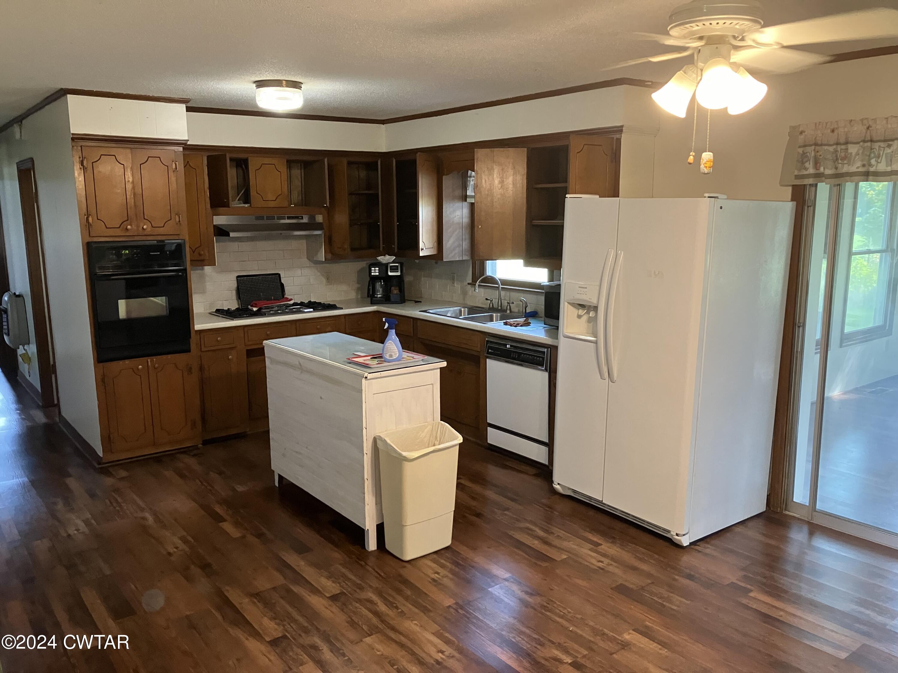745 W state route 225