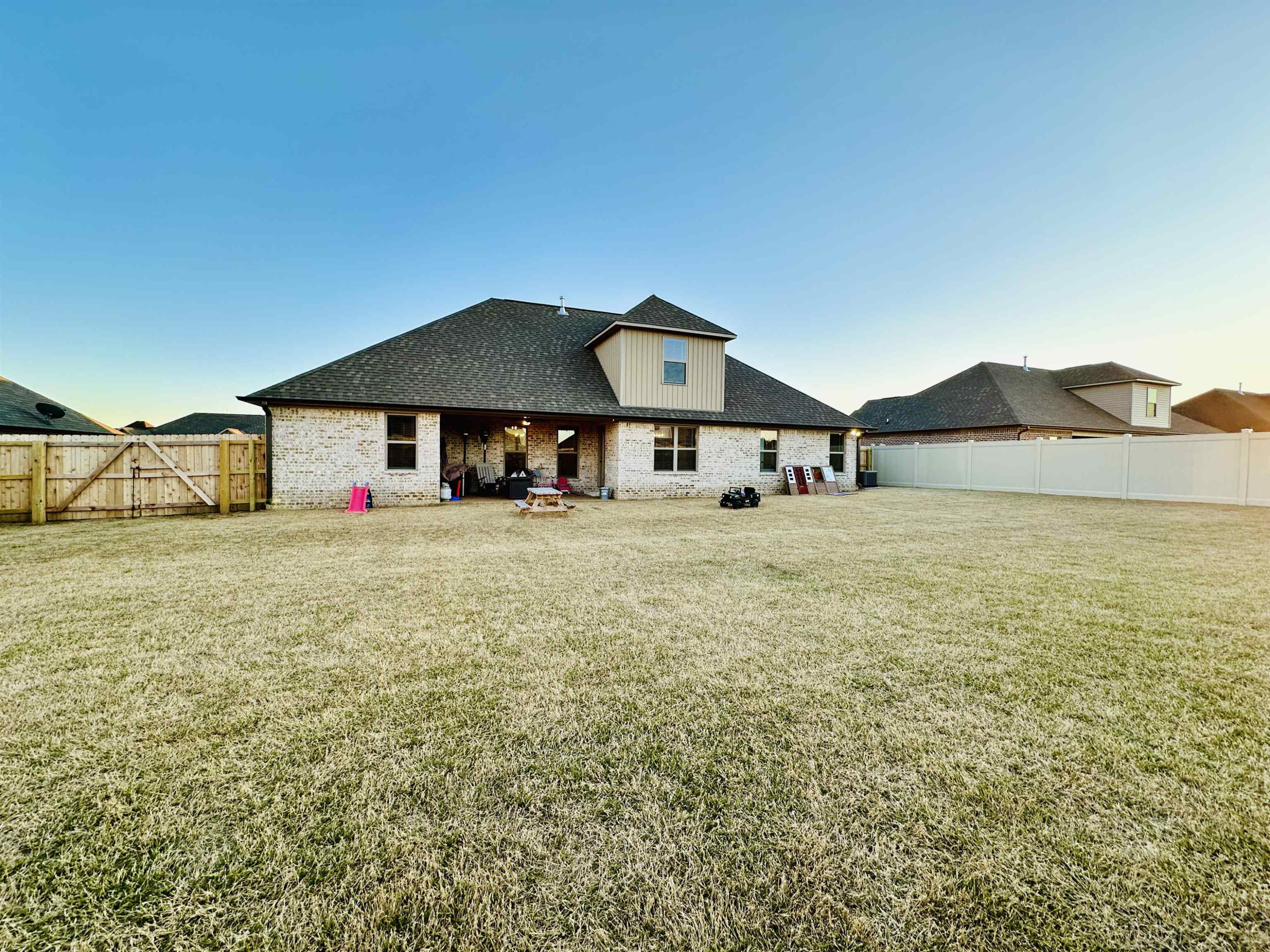 217 Strawberry Ridge Dr.