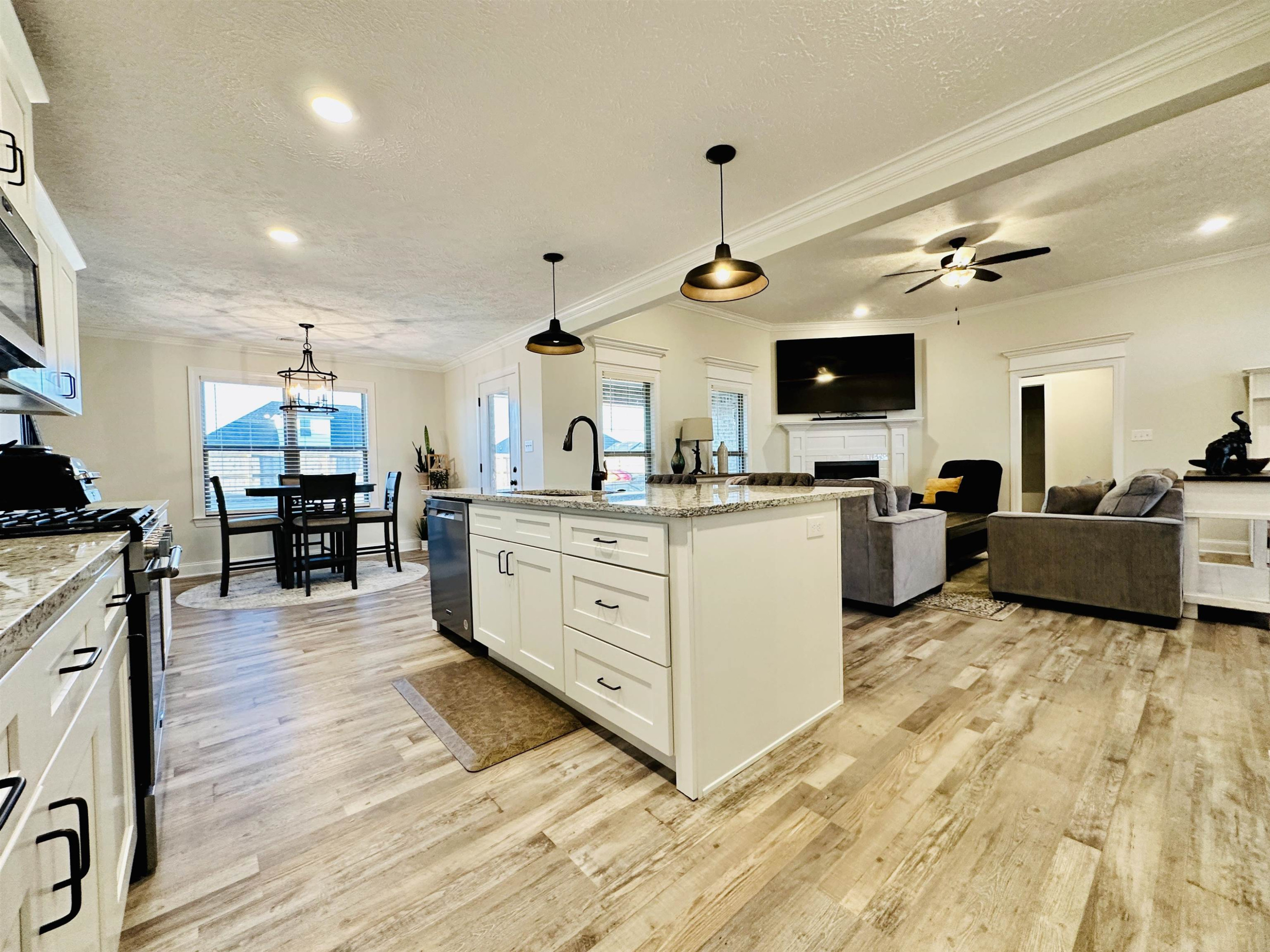 217 Strawberry Ridge Dr.