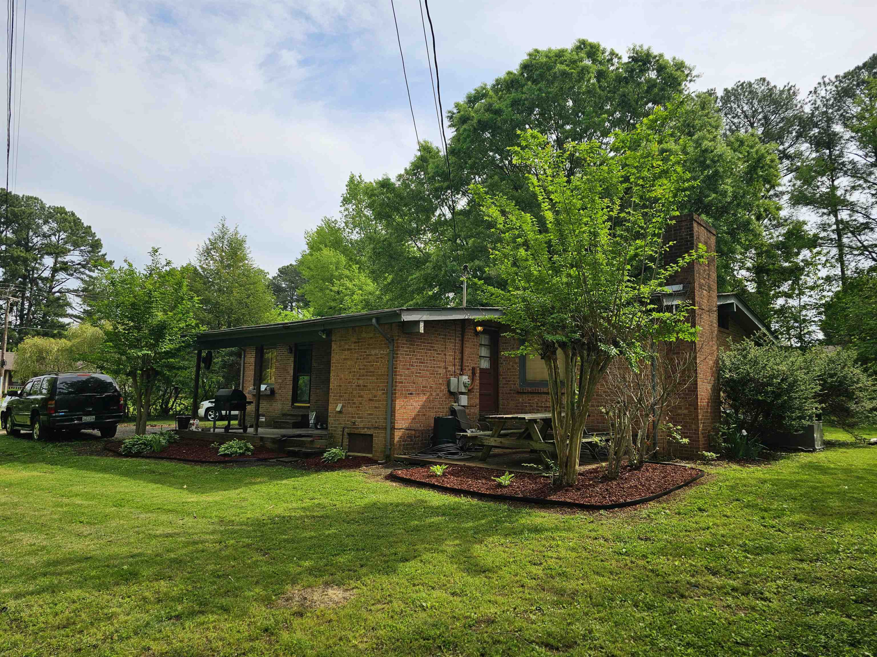 497 Henderson Road
