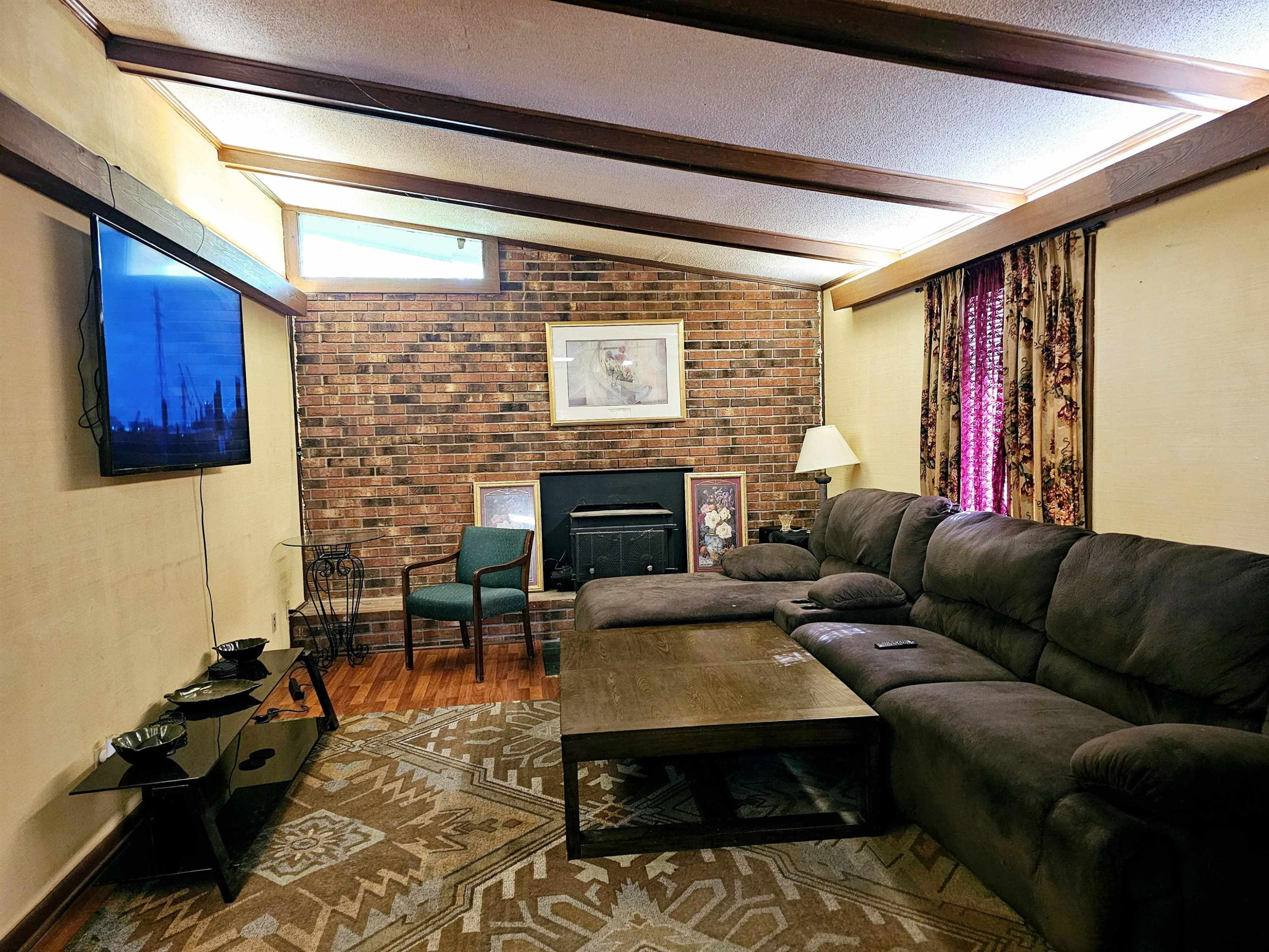 497 Henderson Road