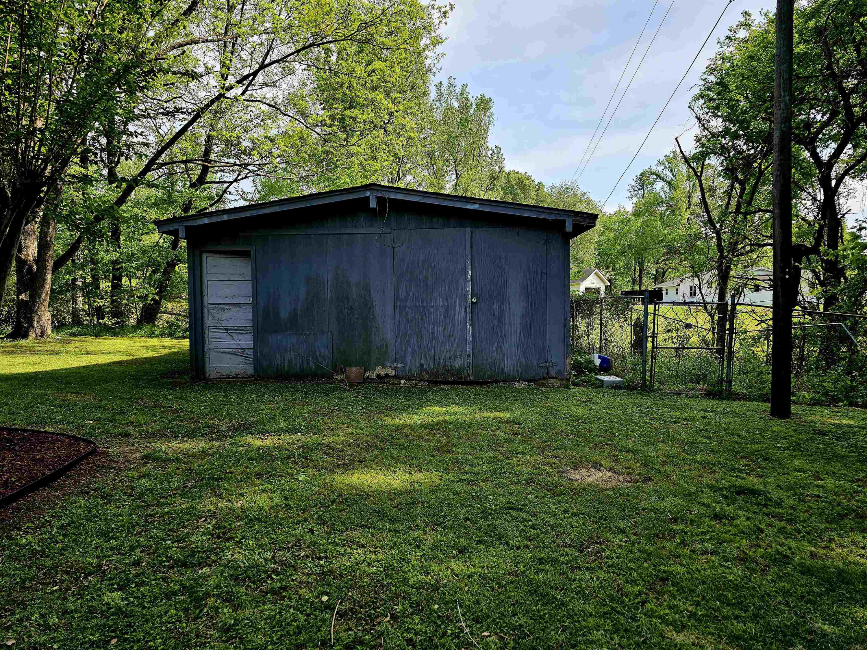 497 Henderson Road