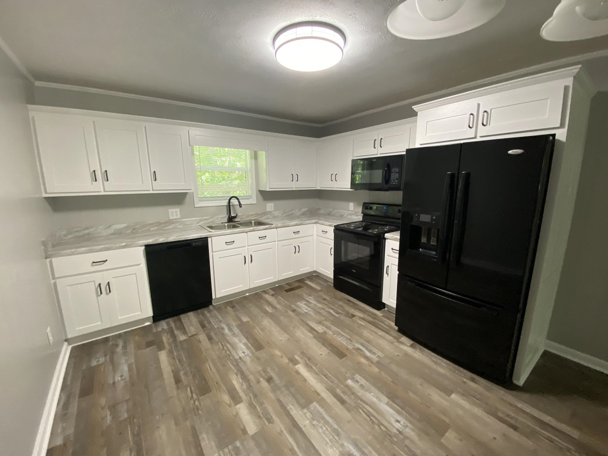 380 Patterson Lane