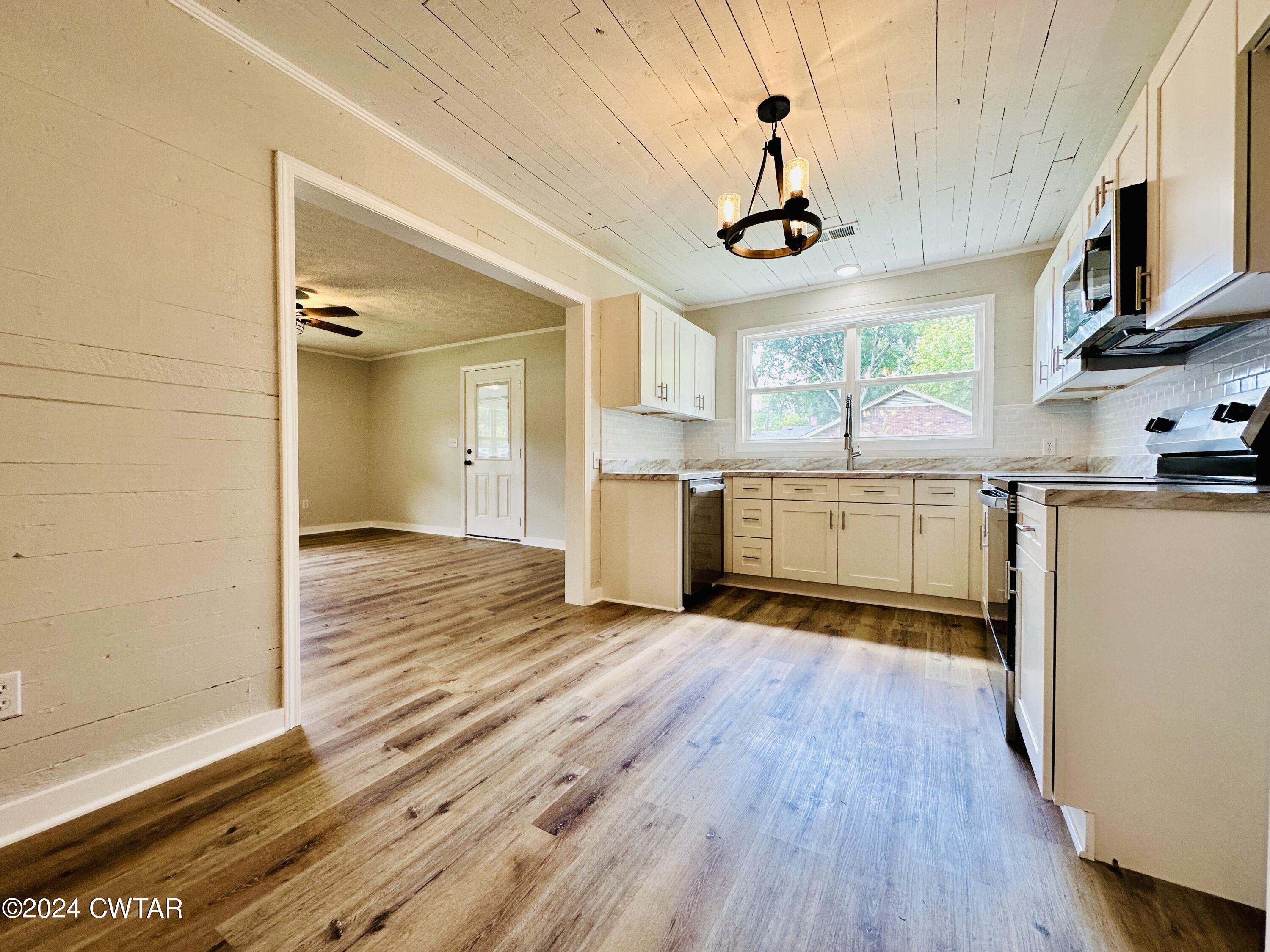 415 Galbraith Avenue
